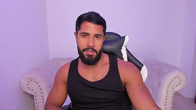 Santiago huntt online show from 12-23-25, 01:25