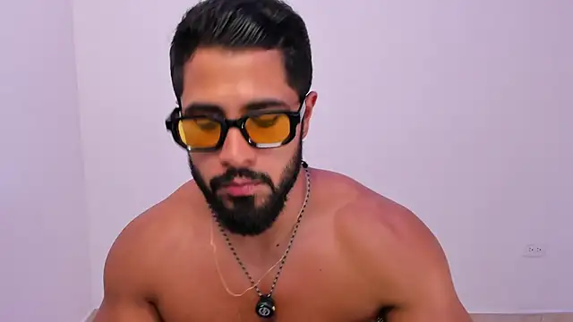 Santiago huntt online show from 04-23-26, 08:22