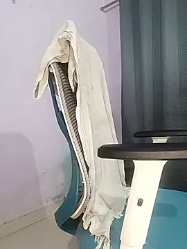 BigAssSarah online show from 01-10-26, 03:14