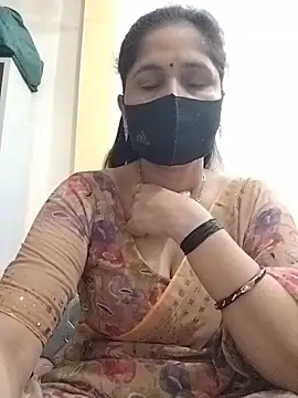 Snapshot of priyancyfun chatting on 05-23-26, 01:00 priyancyfun online show from 05-23-26, 01:00