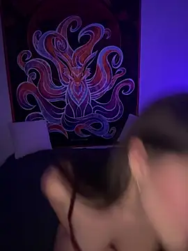 laylamaee online show from 04-18-26, 02:26