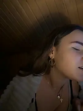 mewKate online show from 12-05-25, 04:25