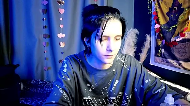 Snapshot of Hyeon_Jin chatting on 02-20-25, 08:36 Hyeon Jin online show from 02-20-25, 08:36