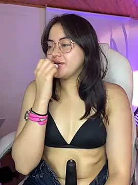 Camila pinkk online show from 05-29-26, 02:15