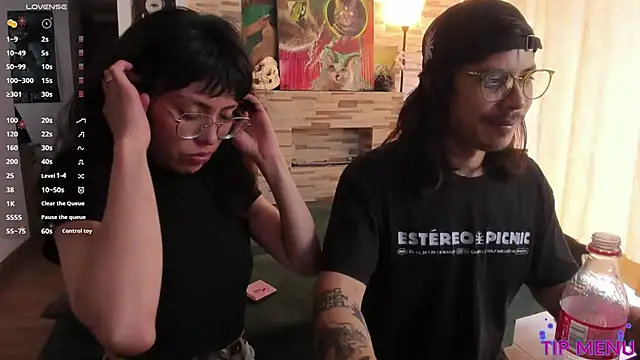 Snapshot of shamelesss_ chatting on 10-22-25, 09:25 shamelesss online show from 10-22-25, 09:25