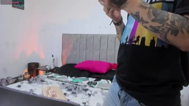 Snapshot of shamelesss_ chatting on 03-27-26, 02:06 shamelesss online show from 03-27-26, 02:06