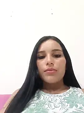 Snapshot of the_queen_of_street chatting on 01-06-26, 01:53 the queen of street online show from 01-06-26, 01:53