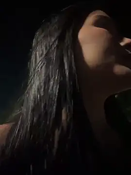 Snapshot of the_queen_of_street chatting on 02-07-26, 04:05 the queen of street online show from 02-07-26, 04:05