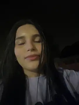 Snapshot of the_queen_of_street chatting on 03-02-26, 02:25 the queen of street online show from 03-02-26, 02:25