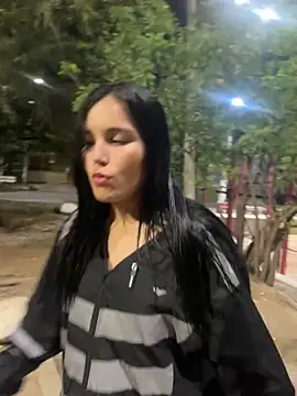 Snapshot of the_queen_of_street chatting on 03-10-26, 04:06 the queen of street online show from 03-10-26, 04:06