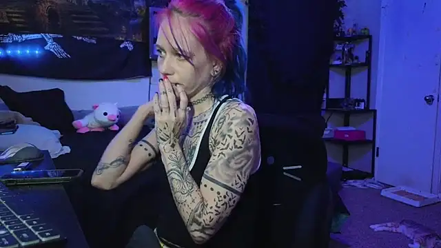 Snapshot of trashbrat chatting on 01-14-26, 06:08 trashbrat online show from 01-14-26, 06:08