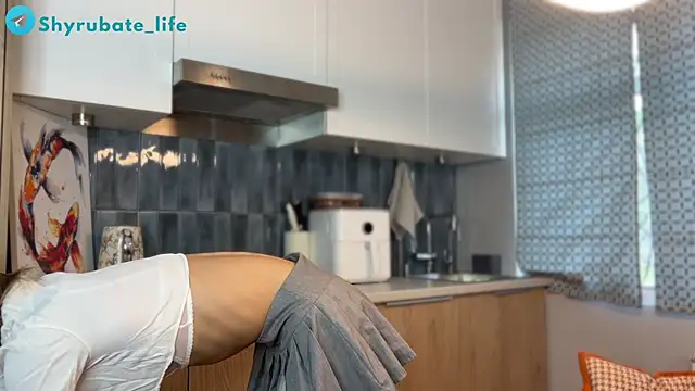 Snapshot of Shyrubate chatting on 04-03-26, 06:55 Shyrubate online show from 04-03-26, 06:55