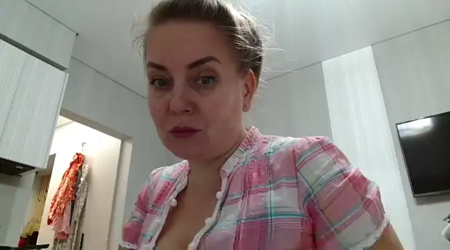 Snapshot of Lolawhite8 chatting on 03-22-25, 05:20 Lolawhite8 online show from 03-22-25, 05:20