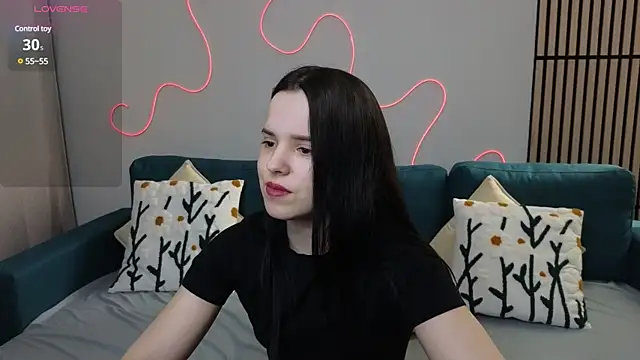 Snapshot of Harleen_Moore chatting on 02-23-25, 04:35 Harleen Moore online show from 02-23-25, 04:35