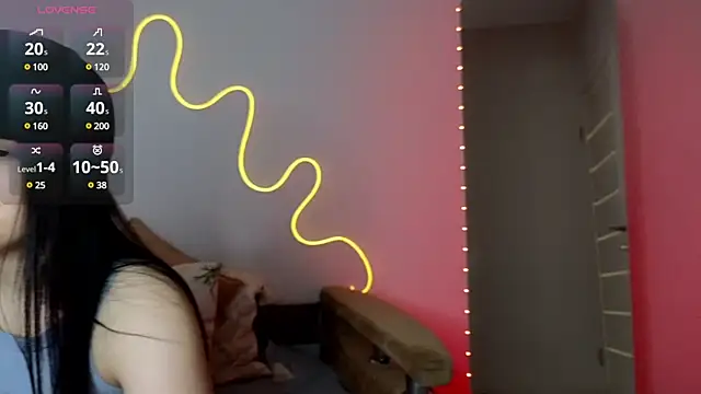 Snapshot of Harleen_Moore chatting on 03-22-25, 10:26 Harleen Moore online show from 03-22-25, 10:26