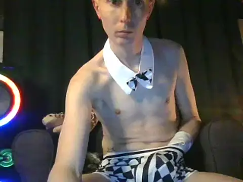 Snapshot of Slytherin-Boy009 chatting on 01-07-25, 08:31 Slytherin-Boy009 online show from 01-07-25, 08:31