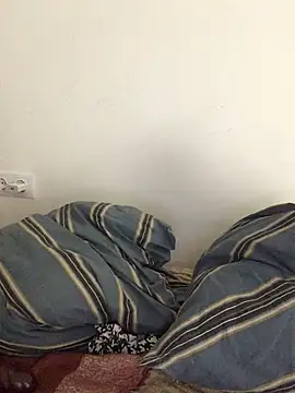 VikiiStoun online show from 03-22-25, 04:47