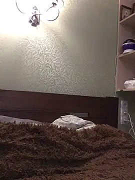 VikiiStoun online show from 11-20-25, 02:50