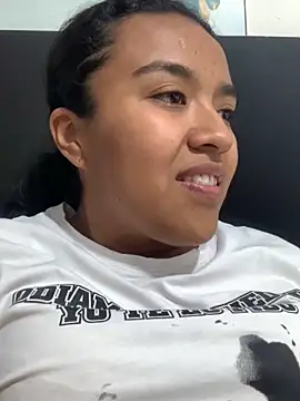 Snapshot of giselao chatting on 03-11-25, 02:54 giselao online show from 03-11-25, 02:54