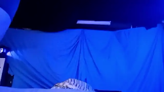 Snapshot of hesjustafriend chatting on 01-13-26, 07:13 hesjustafriend online show from 01-13-26, 07:13