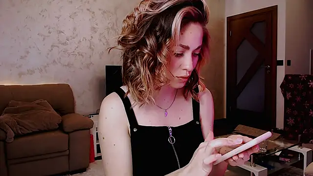 Snapshot of Eroticgiftxxx chatting on 02-24-25, 01:42 Eroticgiftxxx online show from 02-24-25, 01:42