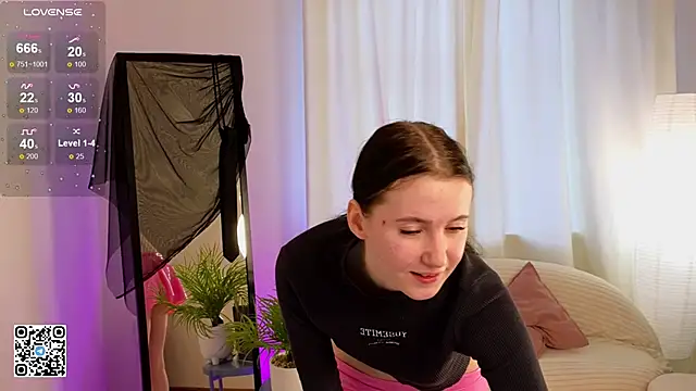 mon lola online show from 02-10-25, 06:31