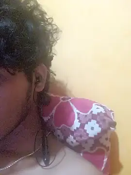 CosmicEmuu online show from 02-26-26, 07:13