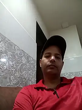 Snapshot of RohiniandJack chatting on 10-28-25, 01:47 RohiniandJack online show from 10-28-25, 01:47