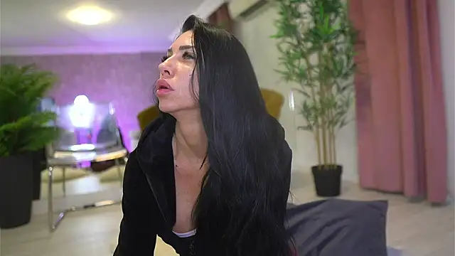 Snapshot of MyaBlack chatting on 01-16-26, 03:54 MyaBlack online show from 01-16-26, 03:54