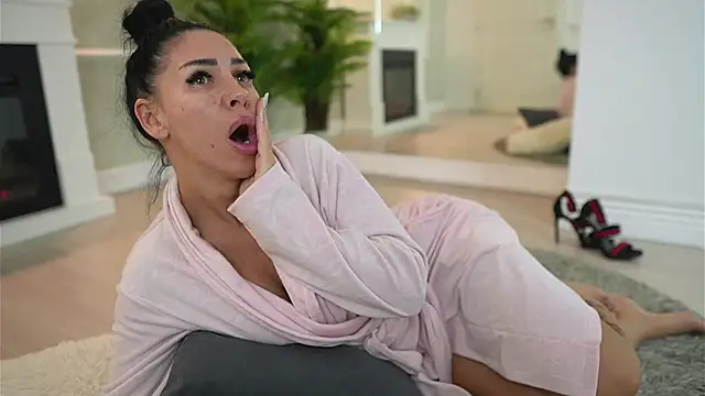 MyaBlack online show from 04-19-26, 03:06