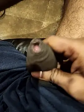 Snapshot of vannaaaa100 chatting on 01-10-26, 03:03 vannaaaa100 online show from 01-10-26, 03:03