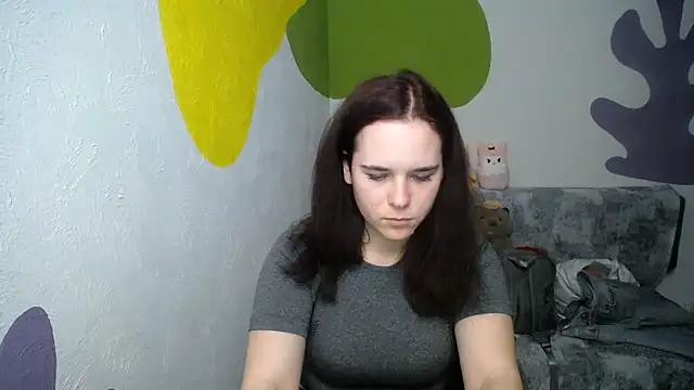 mini girly online show from 01-18-25, 10:28