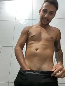 carvalhofelipe online show from 01-08-25, 04:23