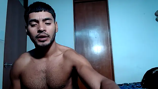 HOTLATINO2025 online show from 05-11-26, 04:04