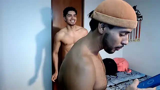 HOTLATINO2025 online show from 06-24-26, 05:34