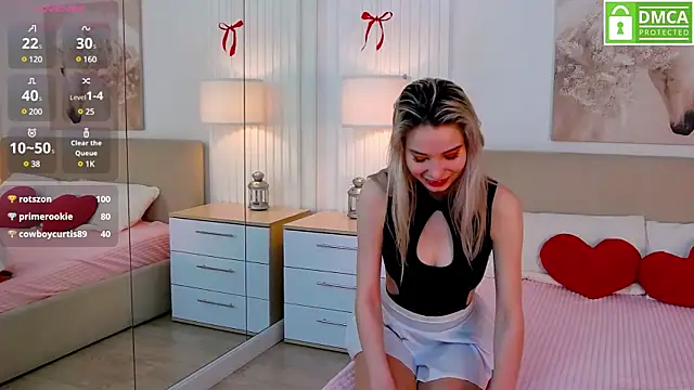 Emma plux online show from 02-17-25, 07:04