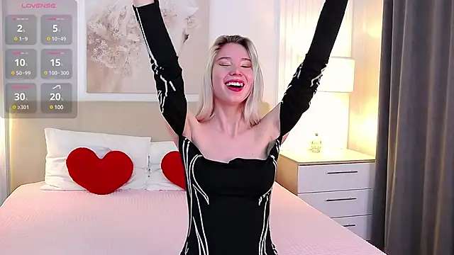 Emma plux online show from 03-19-25, 04:03