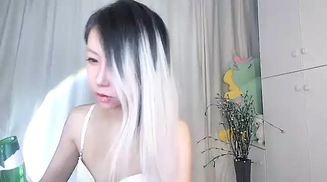 Snapshot of Ciri-CC chatting on 01-31-25, 04:59 Ciri-CC online show from 01-31-25, 04:59