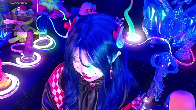 LaytonBox online show from 02-19-26, 02:02