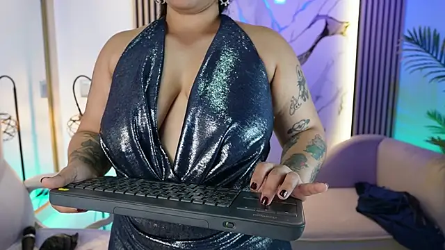 Snapshot of Emma_Walkerr_ chatting on 02-06-26, 07:06 Emma Walkerr online show from 02-06-26, 07:06