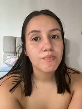 Snapshot of Jullya_x chatting on 06-03-26, 02:33 Jullya x online show from 06-03-26, 02:33