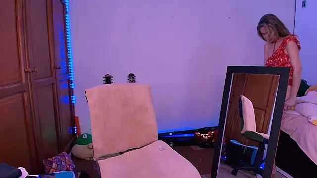 Snapshot of antonelawow chatting on 11-18-25, 09:08 antonelawow online show from 11-18-25, 09:08