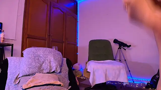 Snapshot of antonelawow chatting on 03-02-26, 11:11 antonelawow online show from 03-02-26, 11:11