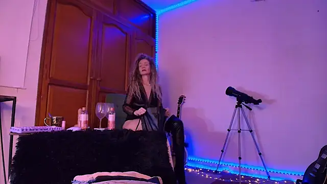 Snapshot of antonelawow chatting on 03-04-26, 12:05 antonelawow online show from 03-04-26, 12:05