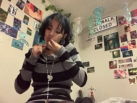 Rubyred2369 online show from 01-25-25, 09:04