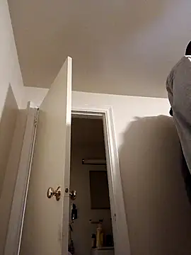 Snapshot of MrDaddyBbSnake chatting on 01-24-25, 02:39 MrDaddyBbSnake online show from 01-24-25, 02:39