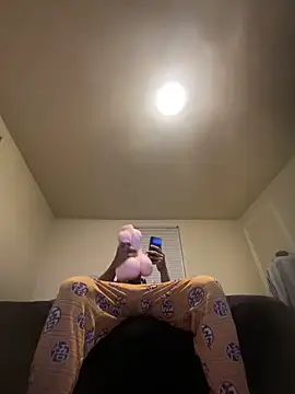 Snapshot of MrDaddyBbSnake chatting on 02-26-25, 02:37 MrDaddyBbSnake online show from 02-26-25, 02:37
