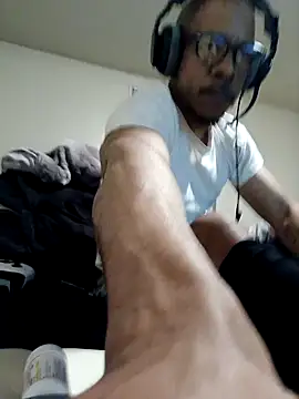 Snapshot of MrDaddyBbSnake chatting on 03-23-25, 07:53 MrDaddyBbSnake online show from 03-23-25, 07:53
