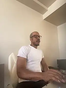 Snapshot of MrDaddyBbSnake chatting on 09-08-25, 04:50 MrDaddyBbSnake online show from 09-08-25, 04:50