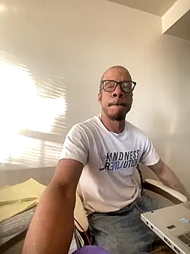 Snapshot of MrDaddyBbSnake chatting on 09-09-25, 10:31 MrDaddyBbSnake online show from 09-09-25, 10:31
